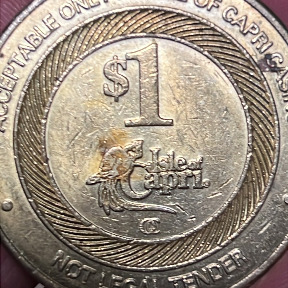 ๐ฆ BRASS $1 DOLLAR FORMER PARROT CASINO GAME TOKEN COIN - ISLE OF CAPRI, FLORIDA - Picture 7 of 9